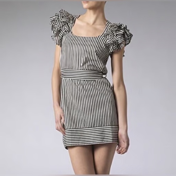 French Connection Dresses & Skirts - French Connection